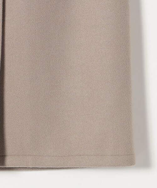 SHIPS any（シップス エニィ）の「SHIPS any: ジャージメルトン フロントボタン ストレート スカート◇（スカート・レディース・ブラック/ベージュ/イエロー・38/36）」の4枚目の写真