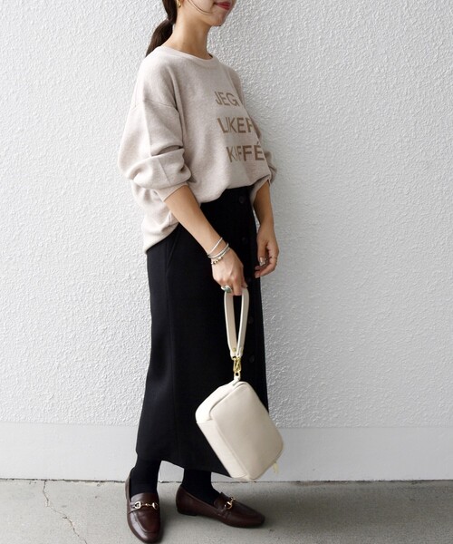 SHIPS any（シップス エニィ）の「SHIPS any: ジャージメルトン フロントボタン ストレート スカート◇（スカート・レディース・ブラック/ベージュ/イエロー・38/36）」の16枚目の写真