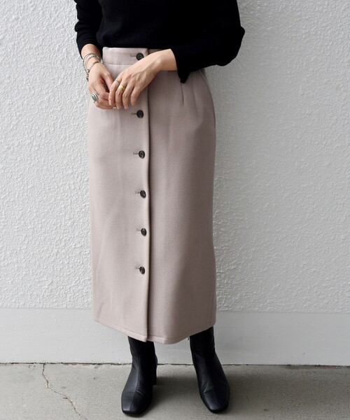 SHIPS any（シップス エニィ）の「SHIPS any: ジャージメルトン フロントボタン ストレート スカート◇（スカート・レディース・ブラック/ベージュ/イエロー・38/36）」の22枚目の写真