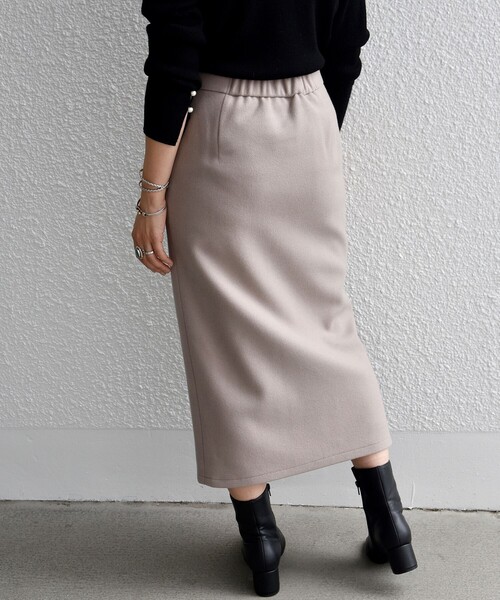 SHIPS any（シップス エニィ）の「SHIPS any: ジャージメルトン フロントボタン ストレート スカート◇（スカート・レディース・ブラック/ベージュ/イエロー・38/36）」の10枚目の写真