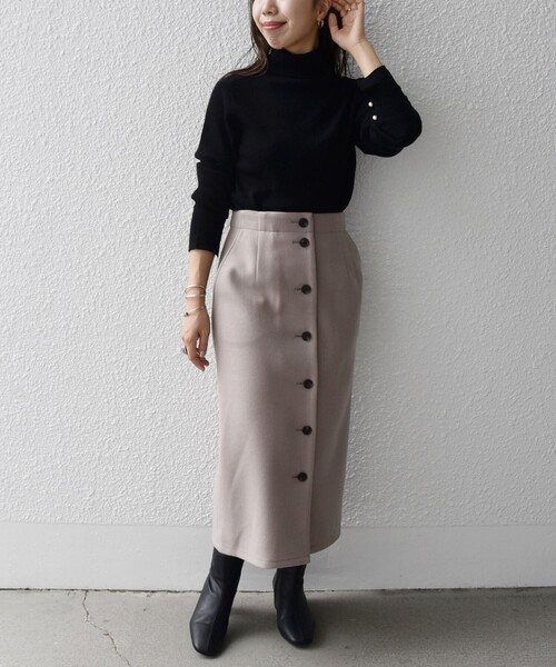 SHIPS any（シップス エニィ）の「SHIPS any: ジャージメルトン フロントボタン ストレート スカート◇（スカート・レディース・ブラック/ベージュ/イエロー・38/36）」の13枚目の写真