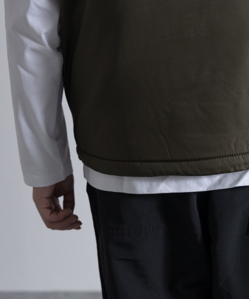 NYLAUS(ナイラス)の「ハッピーフェイクダウンベスト(ダウンベスト・メンズ・カーキ/ブラック/グレイッシュベージュ・M/L)」の7枚目の写真