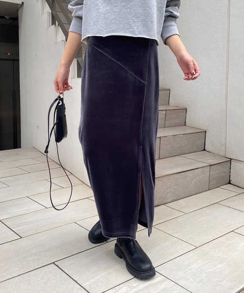 CAPRICIEUX LE'MAGE（カプリシューレマージュ）の「ベロアフィットスカート（スカート・レディース・ブラウン/ベージュ/チャコールグレー・FREE）」の6枚目の写真