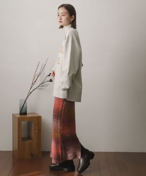 SENSE OF PLACE by URBAN RESEARCH(センスオブプレイスバイアーバンリサーチ)の「ブークレグラデーションニットスカート(スカート・レディース・グリーン系その他/ブルー系その他/ピンク系その他/ブラウン系その他・ONE)」の5枚目の写真