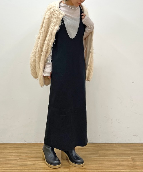 Omekashi（オメカシ）の「リブニットジャンパースカート（ジャンパースカート・レディース・ブラック/チャコールグレー・36/38）」の8枚目の写真