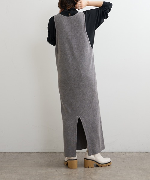 Omekashi（オメカシ）の「リブニットジャンパースカート（ジャンパースカート・レディース・ブラック/チャコールグレー・36/38）」の18枚目の写真