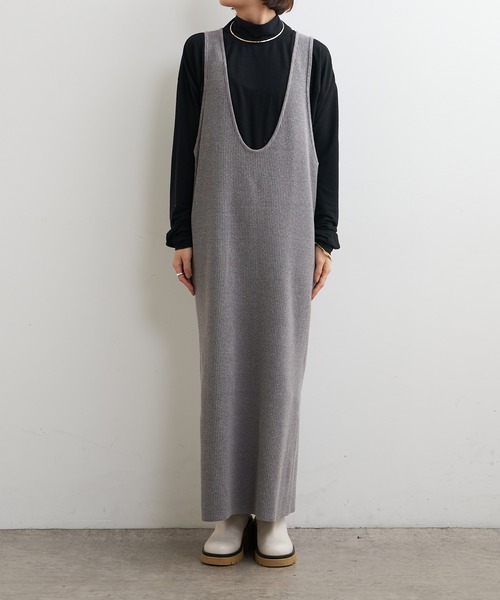 Omekashi（オメカシ）の「リブニットジャンパースカート（ジャンパースカート・レディース・ブラック/チャコールグレー・36/38）」の21枚目の写真