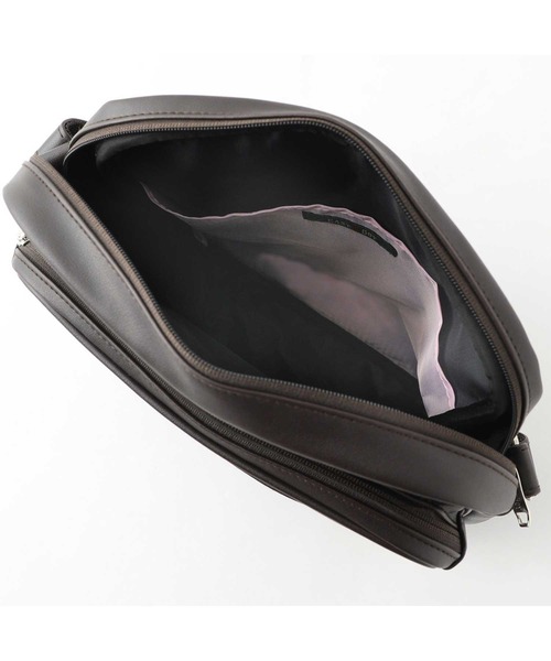 EASTBOY（イーストボーイ）の「ショルダーバッグ 合皮 スクール スクバ 通学 中学生 高校生（ショルダーバッグ・キッズ・チョコ/ブラック・F）」の4枚目の写真