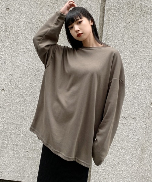 LVEU.(ラブユ.)の「Over silhouette long sleeve tee / オーバーシルエットロングスリーブTシャツ(Tシャツ/カットソー・レディース・ブラック/カーキ/ホワイト/ダークグレー・FREE)」の4枚目の写真