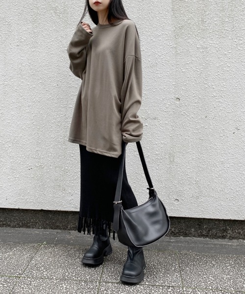 LVEU.(ラブユ.)の「Over silhouette long sleeve tee / オーバーシルエットロングスリーブTシャツ(Tシャツ/カットソー・レディース・ブラック/カーキ/ホワイト/ダークグレー・FREE)」の7枚目の写真