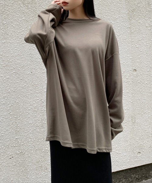 LVEU.(ラブユ.)の「Over silhouette long sleeve tee / オーバーシルエットロングスリーブTシャツ(Tシャツ/カットソー・レディース・ブラック/カーキ/ホワイト/ダークグレー・FREE)」の9枚目の写真