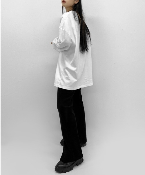 LVEU.(ラブユ.)の「Over silhouette long sleeve tee / オーバーシルエットロングスリーブTシャツ(Tシャツ/カットソー・レディース・ブラック/カーキ/ホワイト/ダークグレー・FREE)」の16枚目の写真