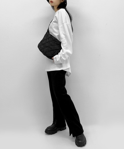 LVEU.(ラブユ.)の「Over silhouette long sleeve tee / オーバーシルエットロングスリーブTシャツ(Tシャツ/カットソー・レディース・ブラック/カーキ/ホワイト/ダークグレー・FREE)」の19枚目の写真
