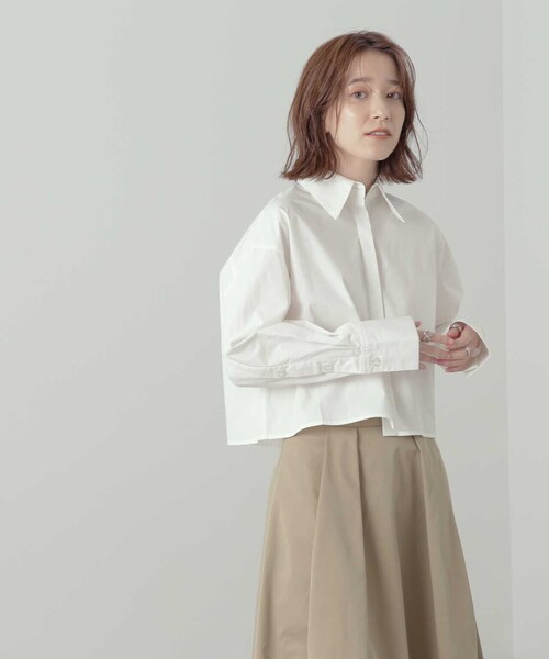 N.（N. Natural Beauty Basic）（エヌエヌナチュラルビューティーベーシック）の「◆ロングポイントショートシャツ（シャツ/ブラウス・レディース・ストライプ/オフホワイト・MEDIUM）」の3枚目の写真