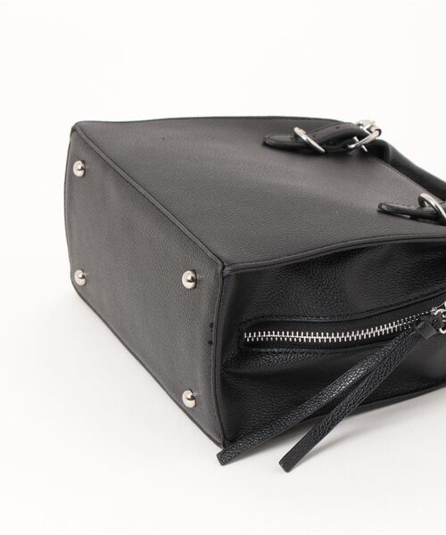 KOBE LETTUCE(コウベレタス)の「ジップデザインスクエアショルダーバッグ(ショルダーバッグ・レディース・ベージュ/ブラック/ブラウン系その他/チャコールグレー・FREE)」の8枚目の写真