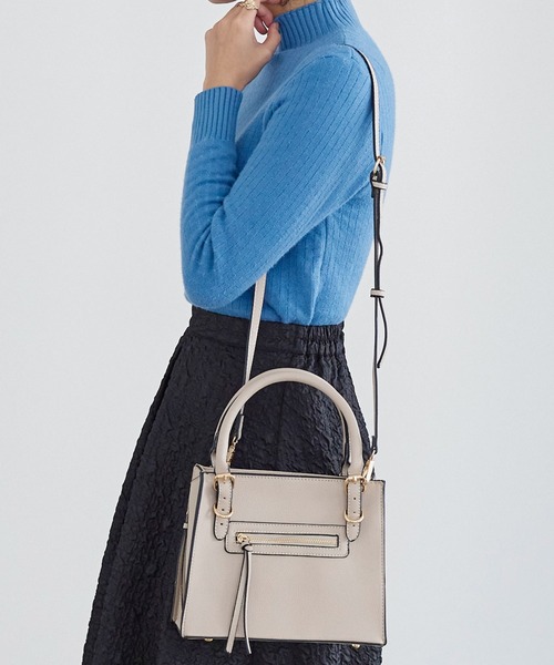 KOBE LETTUCE(コウベレタス)の「ジップデザインスクエアショルダーバッグ(ショルダーバッグ・レディース・ベージュ/ブラック/ブラウン系その他/チャコールグレー・FREE)」の10枚目の写真