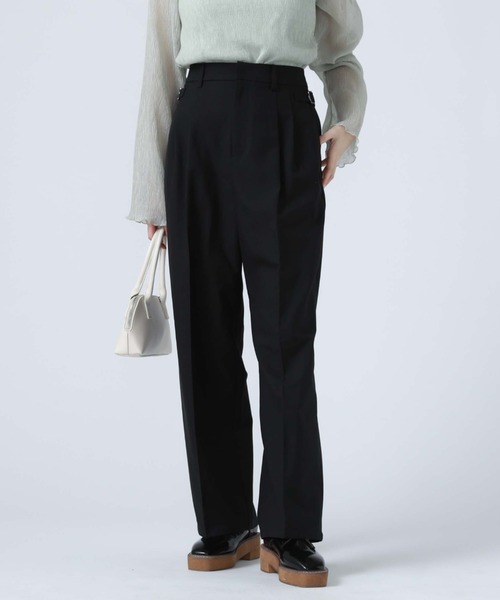 archives（アルシーヴ）の「サイドタブ付きタックパンツ（その他パンツ・レディース・ベージュ/ブラック/キャメル・MEDIUM）」の2枚目の写真