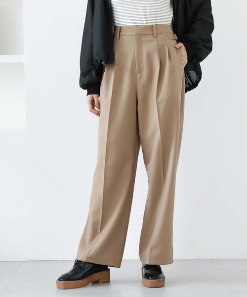 archives（アルシーヴ）の「サイドタブ付きタックパンツ（その他パンツ・レディース・ベージュ/ブラック/キャメル・MEDIUM）」の4枚目の写真