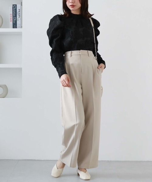 archives（アルシーヴ）の「サイドタブ付きタックパンツ（その他パンツ・レディース・ベージュ/ブラック/キャメル・MEDIUM）」の7枚目の写真