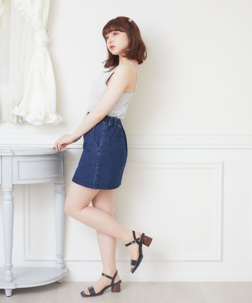 ems excite(エムズエキサイト)の「カップ付キャミ(キャミソール・レディース・ライトグレー/イエロー系その他3/ブルー系その他3/ブラック/ナチュラル・MEDIUM/LARGE)」の17枚目の写真