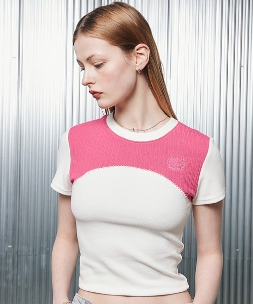 LARTIGENT(ラーティゼン)の「A'GEM/9 × .kom『LARTIGENT/ラーティゼン』L2 STICH COLOR BLOCK TOP/ステッチブロック トップス(Tシャツ/カットソー・レディース・アイボリー/チャコールグレー・FREE)」の3枚目の写真