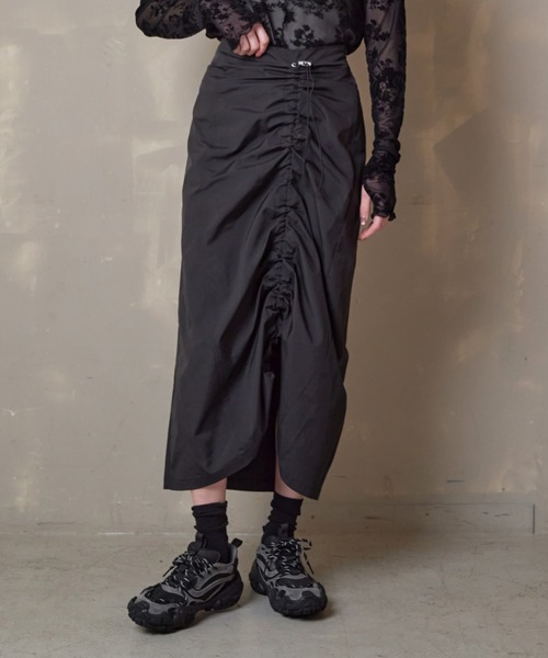 Lull（ルル）の「【Lull / ルル】シャーリングスカート（スカート・レディース・イエロー/ブラック/アイボリー/カーキ・ONESIZE）」の3枚目の写真