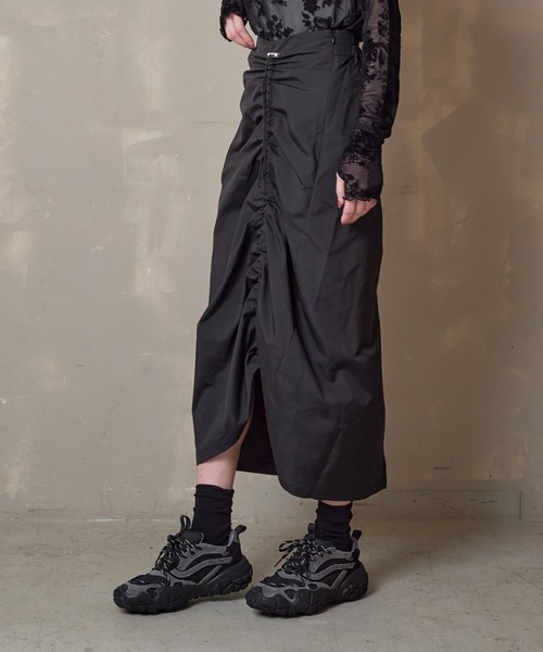 Lull（ルル）の「【Lull / ルル】シャーリングスカート（スカート・レディース・イエロー/ブラック/アイボリー/カーキ・ONESIZE）」の6枚目の写真