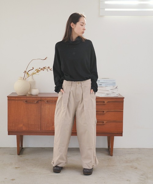 Air Tokyo（エアートウキョー）の「オーバーサイズ ダブルニー ペインターパンツ（その他パンツ・メンズ・グレイッシュベージュ/ブラック・MEDIUM/LARGE）」の10枚目の写真