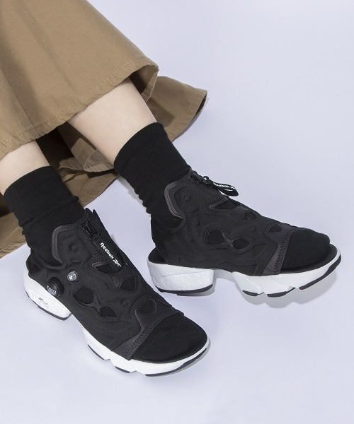 Reebok（リーボック）の「インスタ ポンプフューリーサンダルジップ /  INSTAPUMP FURY SANDAL ZIP（サンダル・レディース・ブラック/アイボリー/ナチュラル/ホワイト/ブラック×ホワイト・23.0cm/24.0cm/25.0cm/26.0cm/27.0cm/28.0cm）」の9枚目の写真