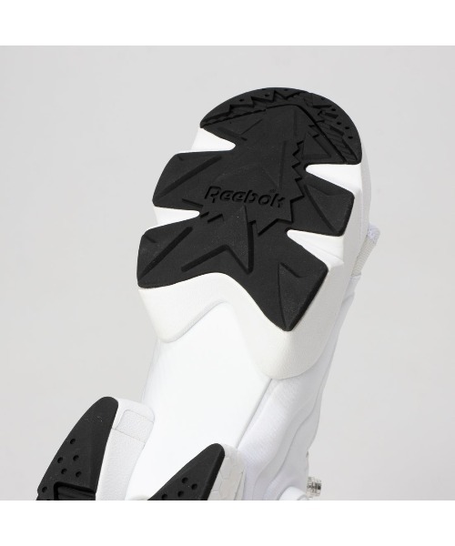 Reebok（リーボック）の「インスタ ポンプフューリーサンダルジップ /  INSTAPUMP FURY SANDAL ZIP（サンダル・レディース・ブラック/アイボリー/ナチュラル/ホワイト/ブラック×ホワイト・23.0cm/24.0cm/25.0cm/26.0cm/27.0cm/28.0cm）」の17枚目の写真