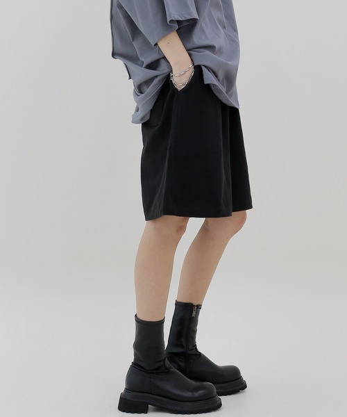 minsobi（ミンソビ）の「ワイドコットンハーフパンツ  ピグメントショート丈パンツ（チノパンツ・メンズ・チャコールグレー/ブラック・FREE）」の14枚目の写真