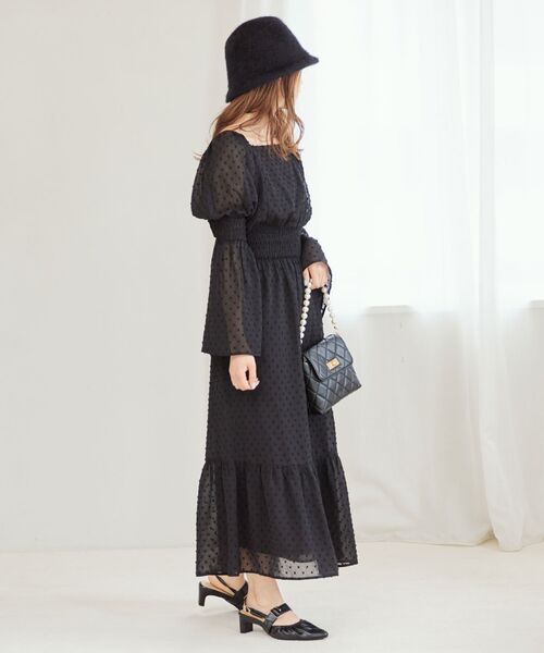 MAJESTIC LEGON（マジェスティックレゴン）の「【WEB限定XLサイズあり】ふかふかフィットギャザーミュール（その他シューズ・レディース・アイボリー/キャメル/ブラック・SMALL/MEDIUM/LARGE/X-LARGE）」の4枚目の写真