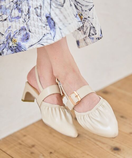 MAJESTIC LEGON（マジェスティックレゴン）の「【WEB限定XLサイズあり】ふかふかフィットギャザーミュール（その他シューズ・レディース・アイボリー/キャメル/ブラック・SMALL/MEDIUM/LARGE/X-LARGE）」の6枚目の写真