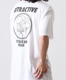MODISH GAZE スモーキングガール SIT BACK AND RELAX半袖Tシャツ