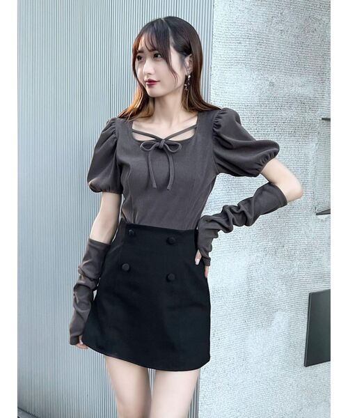 EATME(イートミー)の「アームウォーマー付パフスリーブTOP(Tシャツ/カットソー・レディース・ブラック/ベージュ/ブラウン・FREE)」の4枚目の写真