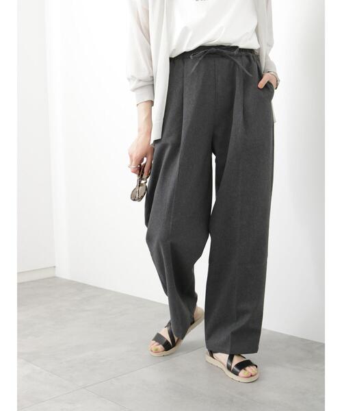 Samansa Mos2 blue（サマンサモスモスブルー）の「タックイージーパンツ（その他パンツ・レディース・キナリ/カーキ/チャコールグレー・F）」の17枚目の写真