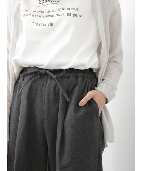 Samansa Mos2 blue（サマンサモスモスブルー）の「タックイージーパンツ（その他パンツ・レディース・キナリ/カーキ/チャコールグレー・F）」の15枚目の写真