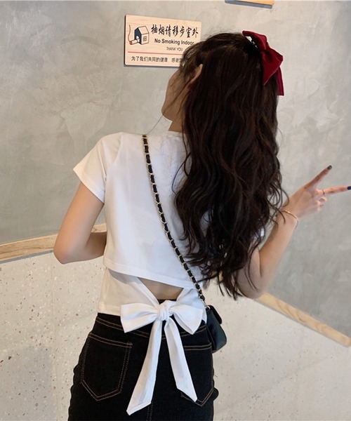 leune(ルネ)の「バックリボンTシャツ(Tシャツ/カットソー・レディース・ブラック/ホワイト・FREE)」の1枚目の写真