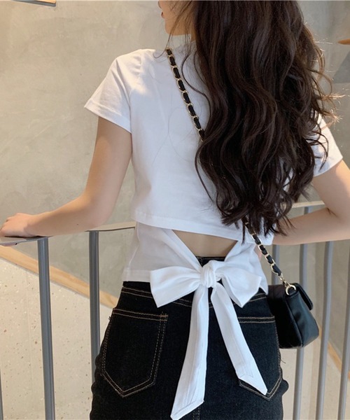 leune(ルネ)の「バックリボンTシャツ(Tシャツ/カットソー・レディース・ブラック/ホワイト・FREE)」の9枚目の写真