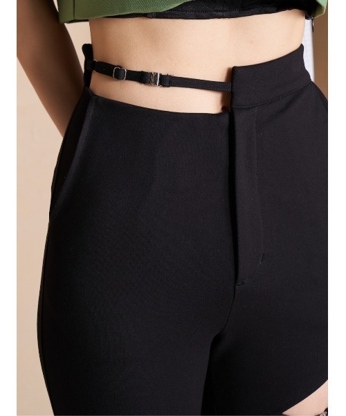 Darich（ダーリッチ）の「カットベルトフレアパンツ（その他