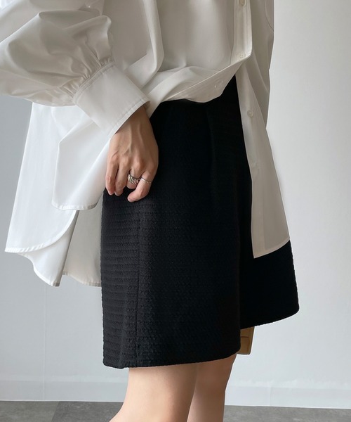 JUNOAH（ジュノア）の「ツイードタックショートパンツ（その他パンツ・レディース・アイボリー/ブラウン/ブラック・X-LARGE/LARGE/MEDIUM）」の4枚目の写真