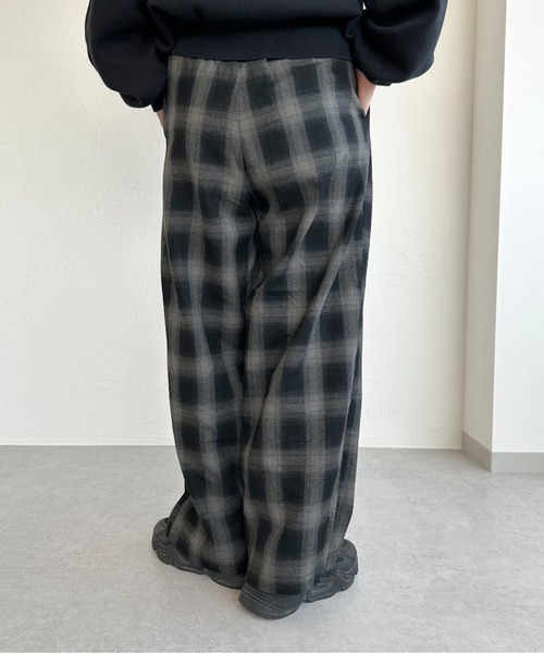 apres jour mignon(アプレジュールミニョン)の「オンブレチェックワイドパンツ【ZOZOTOWN限定アイテム】(その他パンツ・レディース・ブラック系その他/ブラック・MEDIUM/SMALL/X-LARGE)」の13枚目の写真
