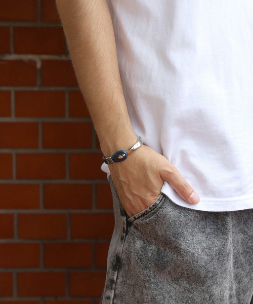 ８(eight)（エイト）の「ＮＥＷプレートフックブレス（ブレスレット・メンズ・レッド/ネイビー/ブラウン/キャメル/ブラック/ホワイト・FREE）」の4枚目の写真