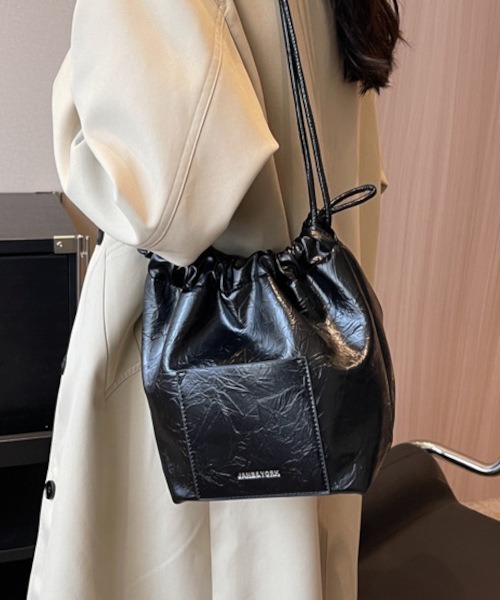 VIBGYOR（ヴィブジョー）の「【MASHIRO】巾着ミニショルダーバッグ(MA)（ショルダーバッグ・レディース・ホワイト/ブラック/シルバー・FREE）」の6枚目の写真