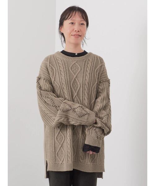 CRAFT STANDARD BOUTIQUE（クラフトスタンダードブティック）の「【男女兼用】ハンドステッチケーブルニット（ニット/セーター・レディース・マスタード/ブラック/アイボリー/モカ・M/L/XL）」の9枚目の写真