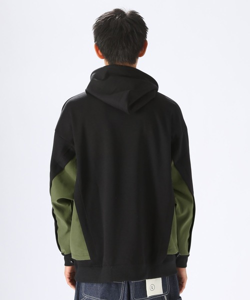 niko and...（ニコアンド）の「脇布帛切り替えパーカー（パーカー・メンズ・パープル/ブラック/ベージュ・MEDIUM/LARGE）」の12枚目の写真