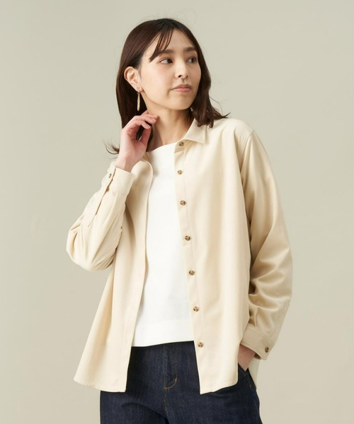 TOKYO SHIRTS(トウキョウシャツ)の「ショートラウンドテール コーデュロイ風 レギュラー 長袖シャツ(シャツ/ブラウス・レディース・ネイビー/ベージュ・LL/M/L)」の1枚目の写真