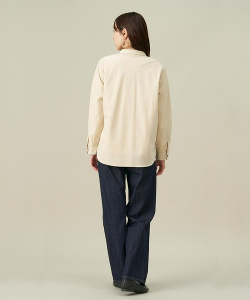 TOKYO SHIRTS(トウキョウシャツ)の「ショートラウンドテール コーデュロイ風 レギュラー 長袖シャツ(シャツ/ブラウス・レディース・ネイビー/ベージュ・LL/M/L)」の5枚目の写真