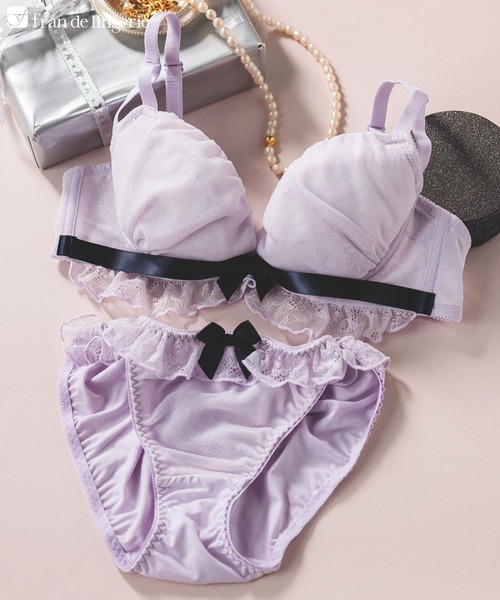 fran de lingerie（フランデランジェリー）の「ロマンチックなブラ＆ショーツSETナチュラルボリューム 寄せ胸 「シアーベール ペアブラジャー（ワイヤー有り）」（ブラ&ショーツ・レディース・ピンク系その他/ブラウン/ブラック/パープル/オフホワイト/アイボリー/ラベンダー・B75/D70/F70/C75/F75/C65/E65/G65/G75/G70/B70/E75/C70/E70/D75/D65/F65/B65）」の6枚目の写真