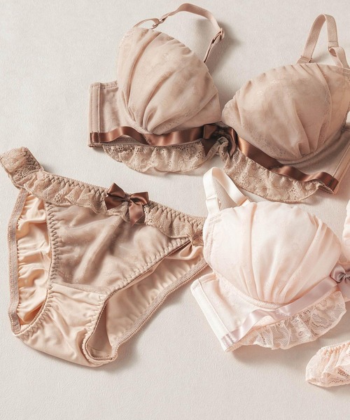 fran de lingerie（フランデランジェリー）の「ロマンチックなブラ＆ショーツSETナチュラルボリューム 寄せ胸 「シアーベール ペアブラジャー（ワイヤー有り）」（ブラ&ショーツ・レディース・ピンク系その他/ブラウン/ブラック/パープル/オフホワイト/アイボリー/ラベンダー・B75/D70/F70/C75/F75/C65/E65/G65/G75/G70/B70/E75/C70/E70/D75/D65/F65/B65）」の5枚目の写真